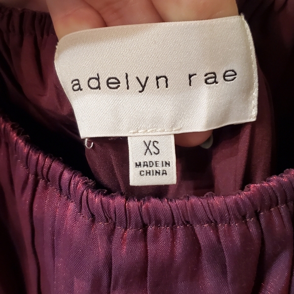 Adelyn Rae Remy Ruched Blouse In Metallic Pink Berry Size XS - Picture 10 of 11